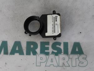 Gebruikte Gier sensor Fiat Croma (194) 1.9 JTD Multijet 16V Prijs € 50,00 Margeregeling aangeboden door Maresia Parts