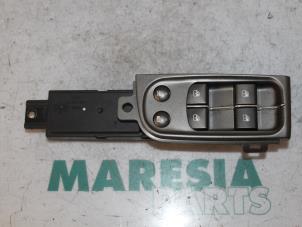 Gebruikte Combischakelaar ramen Lancia Thesis (841) 2.0 Turbo 20V Prijs € 210,00 Margeregeling aangeboden door Maresia Parts