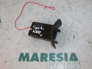 Gebruikte Motor Centrale Deurvergrendeling Lancia Thesis (841) 2.0 Turbo 20V Prijs € 35,00 Margeregeling aangeboden door Maresia Parts