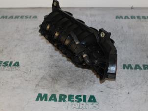 Gebruikte Inlaatspruitstuk Alfa Romeo 147 (937) 1.6 Twin Spark 16V Prijs € 50,00 Margeregeling aangeboden door Maresia Parts