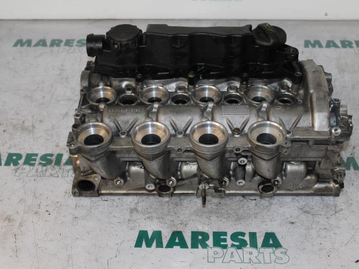 Gebruikte Cilinderkop Peugeot 206 SW (2E/K) 1.6 HDi 16V FAP Prijs € 149,99 Margeregeling aangeboden door Maresia Parts