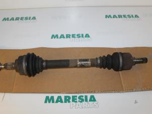 Gebruikte Aandrijfas links-voor Citroen C5 III Berline (RD) 1.6 HDiF 16V Prijs € 105,00 Margeregeling aangeboden door Maresia Parts