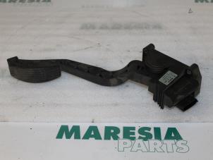 Gebruikte Gaspedaalpositie Sensor Alfa Romeo 147 (937) 1.6 Twin Spark 16V Prijs € 40,00 Margeregeling aangeboden door Maresia Parts