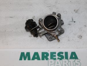 Gebruikte Gasklephuis Alfa Romeo 156 (932) 1.9 JTD 16V Prijs € 157,50 Margeregeling aangeboden door Maresia Parts