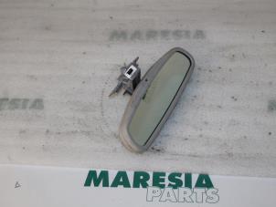 Gebruikte Spiegel binnen Renault Scénic II (JM) 1.5 dCi 85 Prijs € 25,00 Margeregeling aangeboden door Maresia Parts