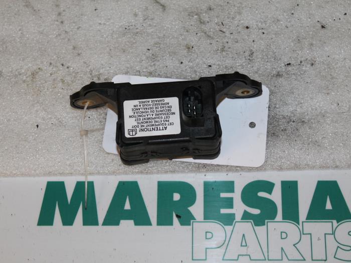 Gebruikte Computer esp Renault Espace (JK) 2.0 dCi 16V 150 FAP Prijs € 105,00 Margeregeling aangeboden door Maresia Parts
