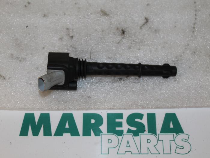 Gebruikte Bobine Fiat Bravo (198A) 1.4 MultiAir 16V Prijs € 15,00 Margeregeling aangeboden door Maresia Parts
