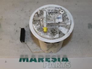 Gebruikte Tank element Pomp Peugeot 207 SW (WE/WU) 1.4 16V Vti Prijs € 20,00 Margeregeling aangeboden door Maresia Parts