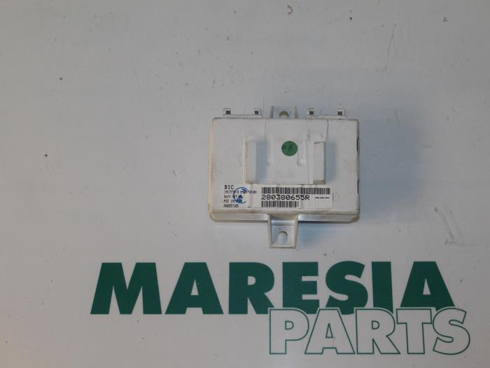 Gebruikte Computer Diversen Renault Megane III Grandtour (KZ) 1.6 16V Prijs € 19,98 Margeregeling aangeboden door Maresia Parts