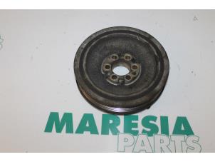 Gebruikte Krukas Poelie Fiat Stilo (192A/B) 2.4 20V Abarth 3-Drs. Prijs € 50,00 Margeregeling aangeboden door Maresia Parts