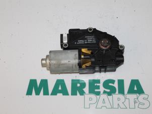 Gebruikte Schuifdak Motor Renault Megane III Grandtour (KZ) 1.5 dCi 90 Prijs € 131,25 Margeregeling aangeboden door Maresia Parts