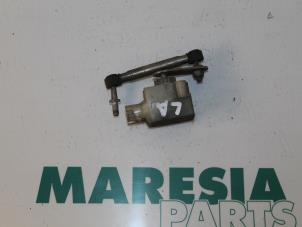 Gebruikte Koplampmotor Renault Megane III Grandtour (KZ) 1.5 dCi 90 Prijs € 85,00 Margeregeling aangeboden door Maresia Parts