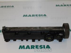 Gebruikte Nokkenas Citroen Xsara Picasso (CH) 1.8 16V Prijs € 50,00 Margeregeling aangeboden door Maresia Parts