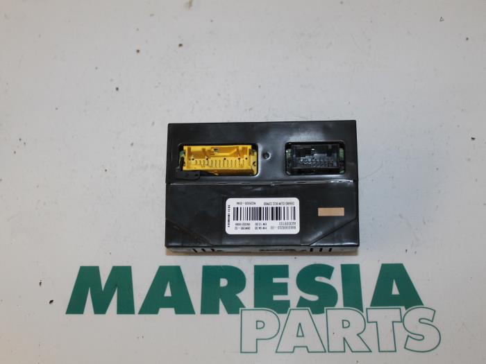 Gebruikte Computer Diversen Citroen C4 Grand Picasso (UA) 2.0 HDiF 16V 135 Prijs € 75,00 Margeregeling aangeboden door Maresia Parts