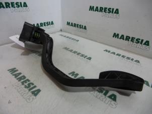 Gebruikte Gaspedaalpositie Sensor Fiat Doblo Cargo (223) 1.9 D Prijs € 50,00 Margeregeling aangeboden door Maresia Parts