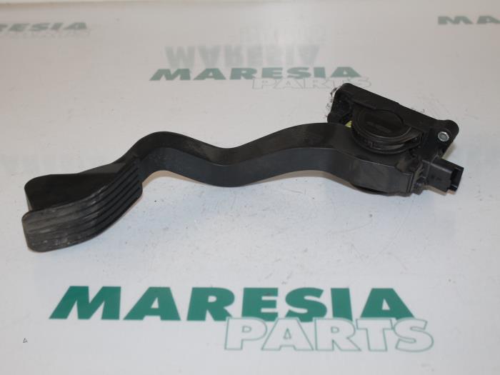 Gebruikte Sensor Gaspedaalpositie Peugeot 307 SW (3H) 2.0 HDi 110 FAP Prijs € 30,00 Margeregeling aangeboden door Maresia Parts