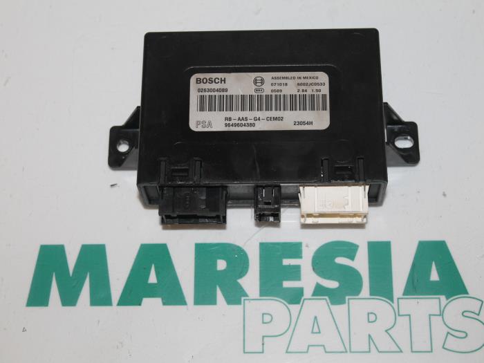 Gebruikte PDC Module Peugeot 407 (6C/J) 2.2 16V Prijs € 60,00 Margeregeling aangeboden door Maresia Parts