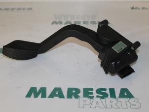 Gebruikte Gaspedaalpositie Sensor Fiat Punto II (188) 1.2 16V Prijs € 20,00 Margeregeling aangeboden door Maresia Parts
