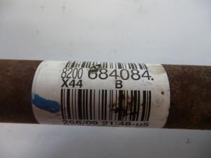 Gebruikte Steekas rechts-voor Renault Twingo II (CN) 1.2 Prijs € 39,00 Margeregeling aangeboden door Maresia Parts