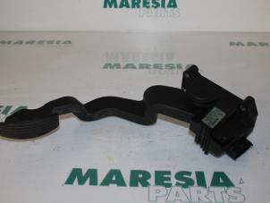 Gebruikte Gaspedaalpositie Sensor Fiat Stilo (192A/B) 1.2 16V Prijs € 25,00 Margeregeling aangeboden door Maresia Parts