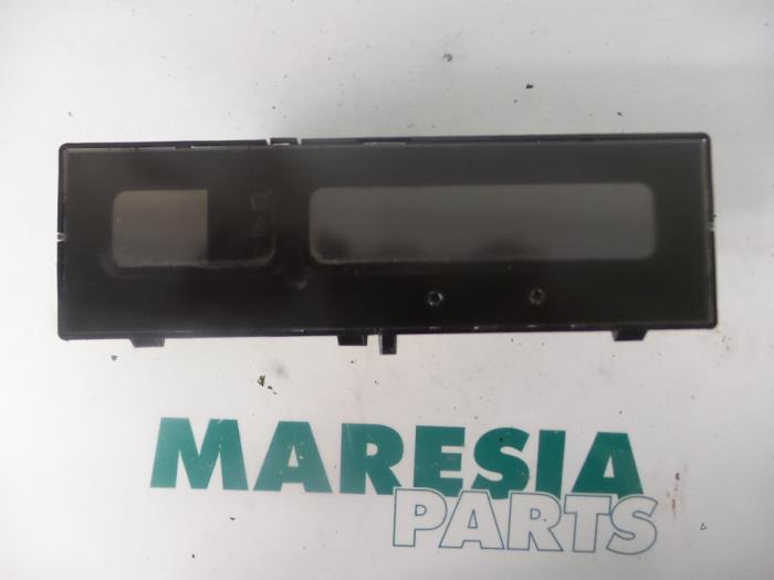 Gebruikte Display Interieur Renault Scénic I (JA) 1.6 16V Prijs € 20,00 Margeregeling aangeboden door Maresia Parts