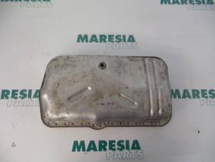 Gebruikte Carterpan Renault Espace (JK) 2.2 dCi 150 16V Grand Espace Prijs € 25,00 Margeregeling aangeboden door Maresia Parts