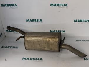 Gebruikte Uitlaat Einddemper Peugeot Partner (GC/GF/GG/GJ/GK) 1.6 HDI 75 16V Prijs € 40,00 Margeregeling aangeboden door Maresia Parts