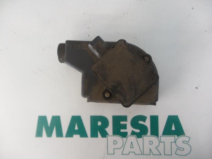 Gebruikte Sensor Gaspedaalpositie Peugeot 807 2.0 16V Prijs € 35,00 Margeregeling aangeboden door Maresia Parts