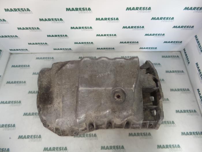 Gebruikte Carterpan Renault Laguna I (B56) 2.0 Prijs € 30,00 Margeregeling aangeboden door Maresia Parts