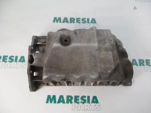 Gebruikte Carterpan Renault Espace (JE) 2.0 16V Prijs € 30,00 Margeregeling aangeboden door Maresia Parts