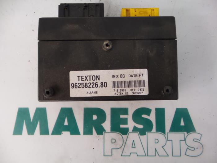 Gebruikte Computer Diversen Fiat Ulysse (220) 2.0 i.e. S,EL Prijs € 35,00 Margeregeling aangeboden door Maresia Parts