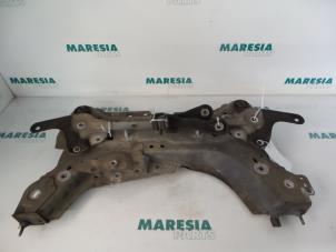 Gebruikte Subframe Renault Laguna III Estate (KT) 2.0 16V Prijs € 70,00 Margeregeling aangeboden door Maresia Parts