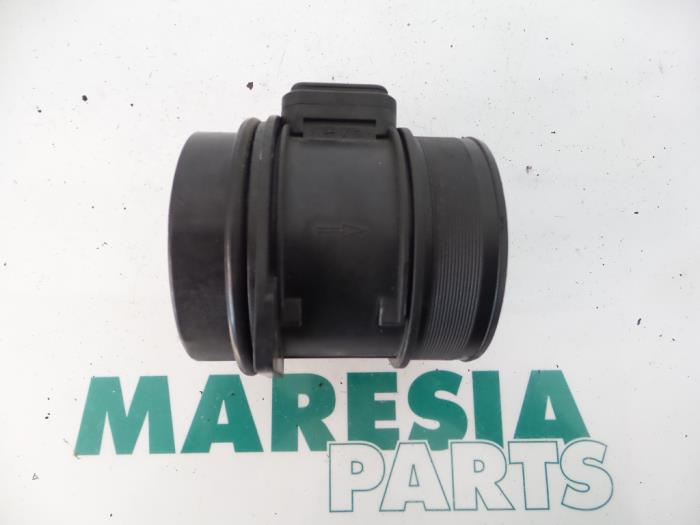 Gebruikte Luchthoeveelheidsmeter Fiat Scudo (270) 2.0 D Multijet Prijs € 42,35 Inclusief btw aangeboden door Maresia Parts