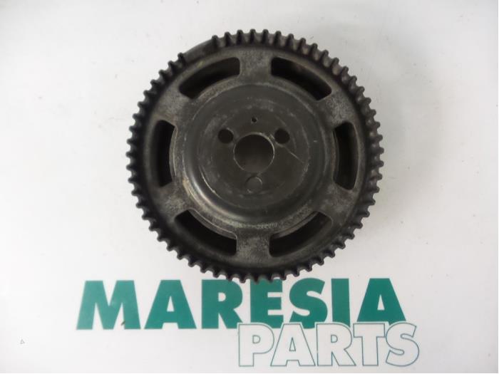 Gebruikte Poelie Krukas Fiat Punto II (188) 1.2 16V 5-Drs. Prijs € 50,00 Margeregeling aangeboden door Maresia Parts