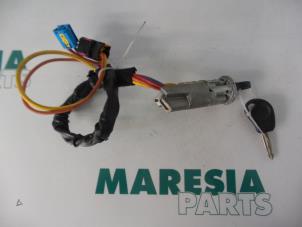 Gebruikte Kontaktslot + Sleutel Citroen Xsara Coupé (N0) 1.6 16V Prijs € 45,00 Margeregeling aangeboden door Maresia Parts