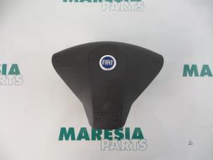 Gebruikte Airbag links (Stuur) Fiat Stilo (192A/B) 1.2 16V 3-Drs. Prijs € 50,00 Margeregeling aangeboden door Maresia Parts