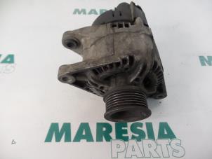 Gebruikte Dynamo Fiat Barchetta (183) 1.8 16V Prijs € 40,00 Margeregeling aangeboden door Maresia Parts