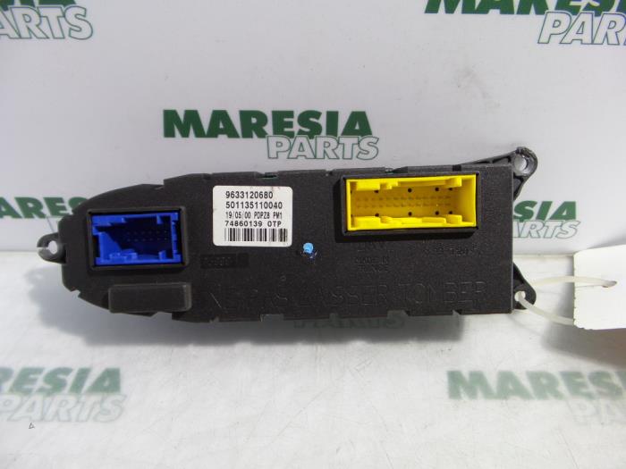 Gebruikte Computer Diversen Peugeot 607 (9D/U) 2.9 V6 24V Prijs € 50,00 Margeregeling aangeboden door Maresia Parts