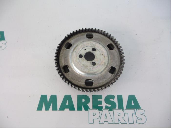 Gebruikte Krukas Poelie Fiat Bravo (198A) 1.4 16V Prijs € 24,95 Margeregeling aangeboden door Maresia Parts