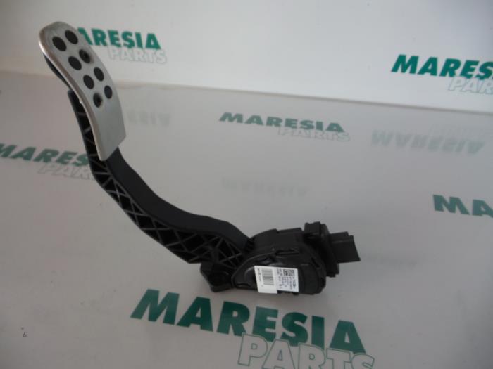 Gebruikte Gaspedaalpositie Sensor Peugeot 2008 (CU) 1.6 VTI 16V Prijs € 29,90 Margeregeling aangeboden door Maresia Parts