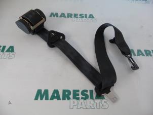 Gebruikte Veiligheidsgordel rechts-achter Peugeot 807 2.0 16V Prijs € 50,00 Margeregeling aangeboden door Maresia Parts