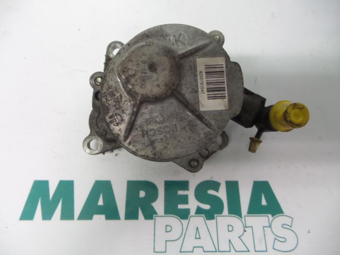 Gebruikte Vacuumpomp (Diesel) Renault Trafic New (FL) 2.0 dCi 16V 90 Prijs € 50,00 Margeregeling aangeboden door Maresia Parts