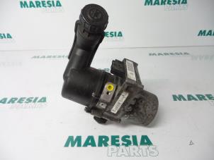 Gebruikte Stuurbekrachtiging Pomp Peugeot 508 SW (8E/8U) 1.6 e-HDi 16V Prijs € 288,75 Margeregeling aangeboden door Maresia Parts