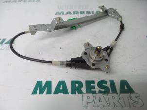 Gebruikte Ruitmechaniek 4Deurs links-achter Fiat Punto II (188) 1.2 60 S Prijs € 50,00 Margeregeling aangeboden door Maresia Parts