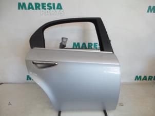 Gebruikte Deur 4Deurs rechts-achter Alfa Romeo 159 (939AX) 1.9 JTDm 16V Prijs € 131,25 Margeregeling aangeboden door Maresia Parts
