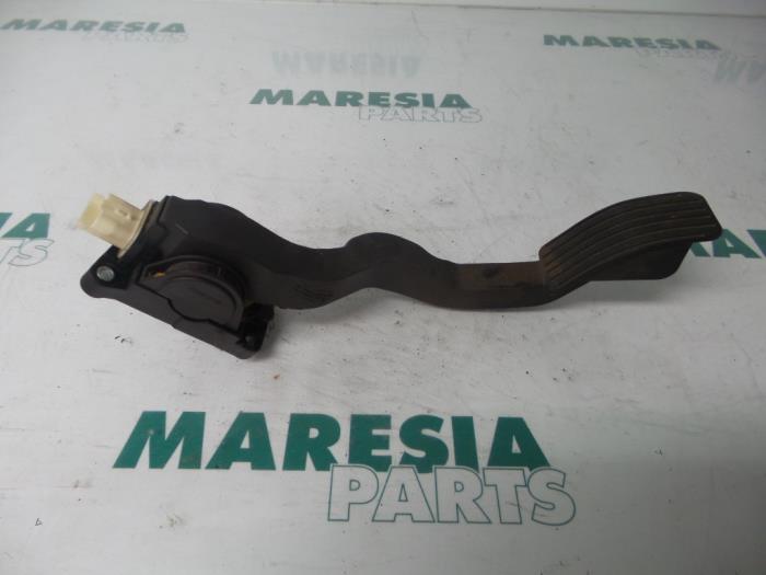 Gebruikte Gaspedaalpositie Sensor Peugeot 206 SW (2E/K) 1.4 HDi Prijs € 35,00 Margeregeling aangeboden door Maresia Parts