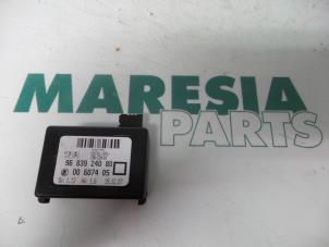 Gebruikte Sensor regen Peugeot 207 SW (WE/WU) 1.4 16V Vti Prijs € 25,00 Margeregeling aangeboden door Maresia Parts