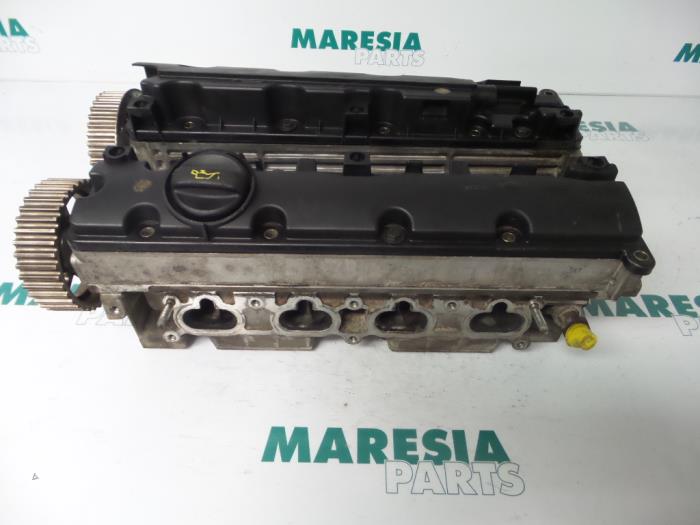 Gebruikte Cilinderkop Citroen Xsara Picasso (CH) 1.8 16V Prijs € 210,00 Margeregeling aangeboden door Maresia Parts