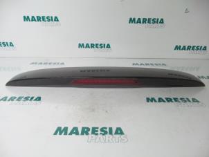 Gebruikte Spoiler Peugeot 206 SW (2E/K) 1.6 16V Prijs € 50,00 Margeregeling aangeboden door Maresia Parts