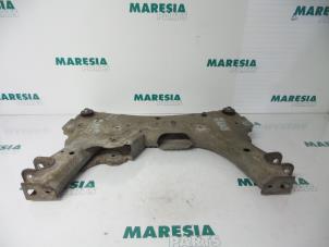 Gebruikte Subframe Renault Kangoo Express (FW) 1.5 dCi 105 FAP Prijs € 75,00 Margeregeling aangeboden door Maresia Parts